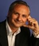 "Non avevo mai tempo di pensare a me, a causa dei miei frequenti viaggi all'estero. Con Yes Coaching ho potuto finalmente iniziare un percorso interno che mi sta aiutando nella crescita professionale e personale. Sto facendo infatti il mio "viaggio" pi&ugrave; bello: quello con il mio profondo "io".